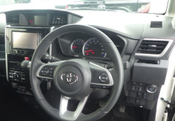 TOYOTA ROOMY CUSTOM G